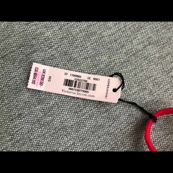 NEW Victoria’s Secret bra - Picture 4 of 4